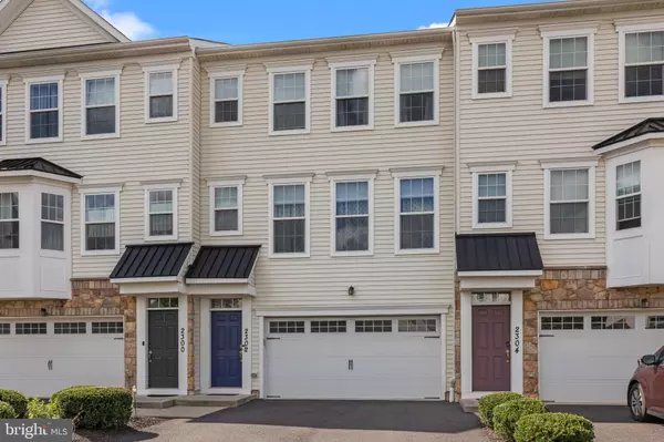 2302 MACIS CIR, Warrington, PA 18976