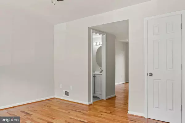 Woodbridge, VA 22193,14619 ENDSLEY TURN