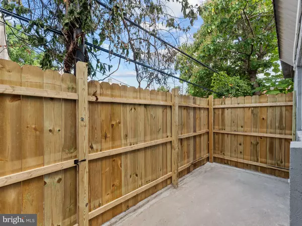 Philadelphia, PA 19132,2009 W BOSTON ST