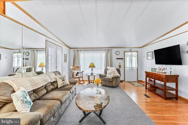 West Grove, PA 19390,1 CREEKSIDE DR