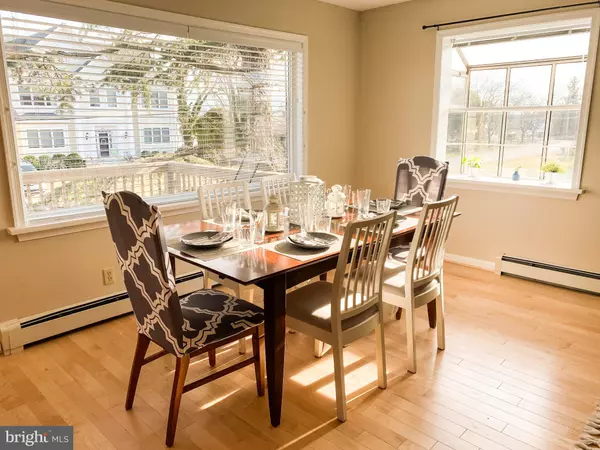 Annapolis, MD 21403,122 BAY VIEW DR