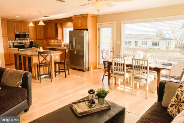 Annapolis, MD 21403,122 BAY VIEW DR