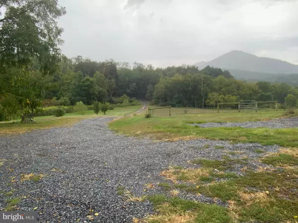 Shade Gap, PA 17255,11237 FANNETTSBURG PIKE