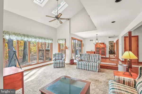 Street, MD 21154,1033 TAYLOR RD