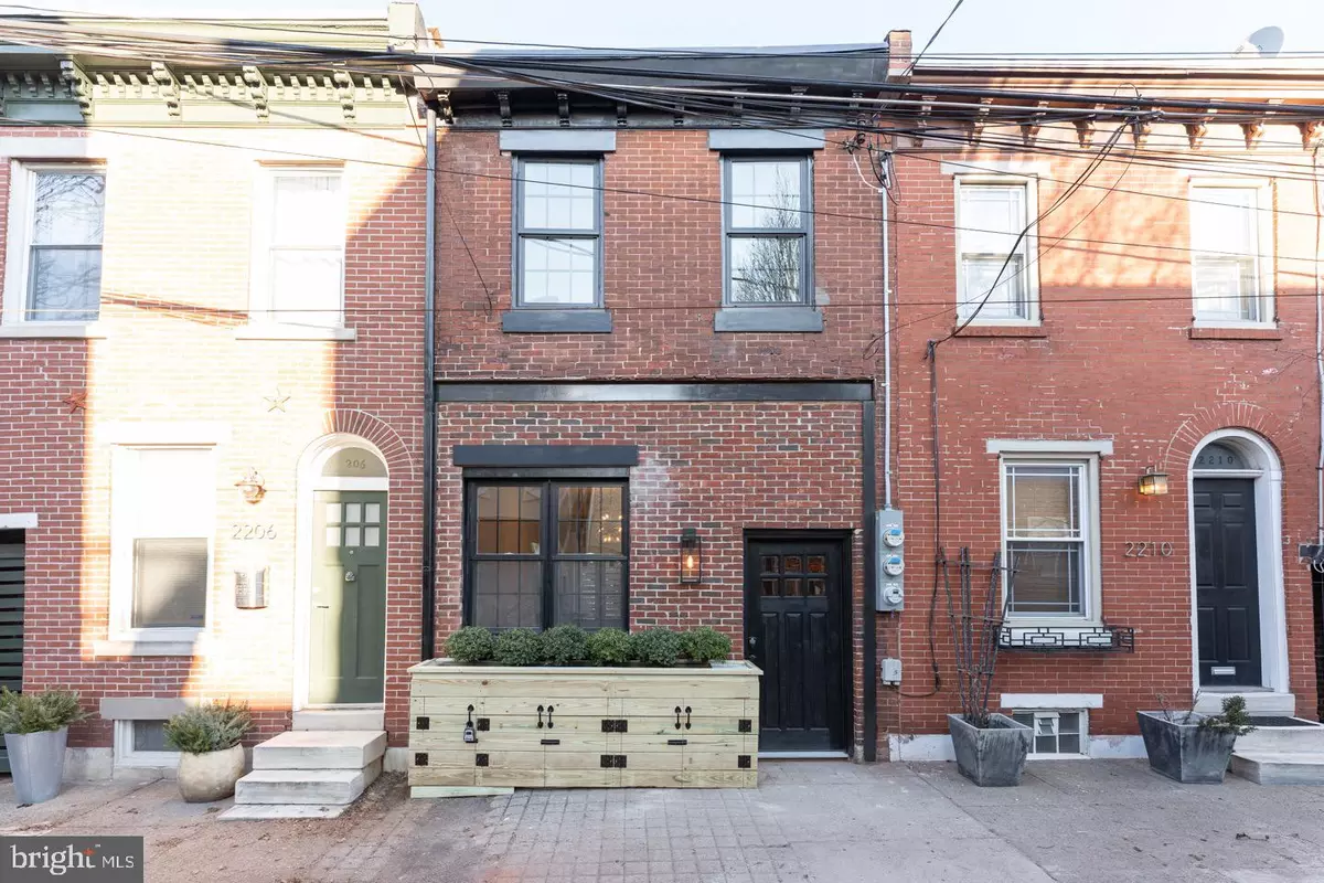 Philadelphia, PA 19125,2208 TAGGERT ST