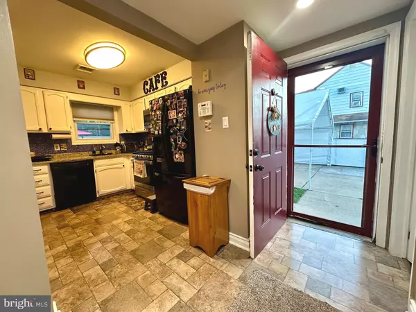 Bristol, PA 19007,114 MIFFLIN ST