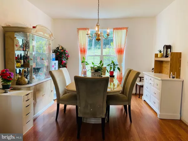 Bowie, MD 20721,903 JOHNSON GROVE LN