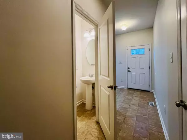 Somerdale, NJ 08083,27 FRANKLIN CIR