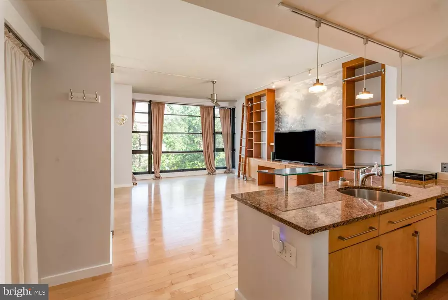 317 - 319-00 VINE ST #308, Philadelphia, PA 19106