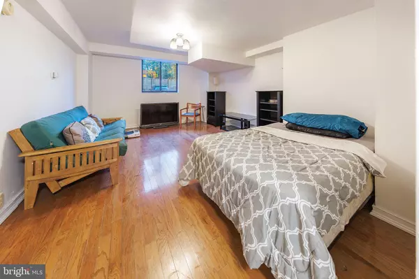 Washington, DC 20016,3315 WISCONSIN AVE NW #B1