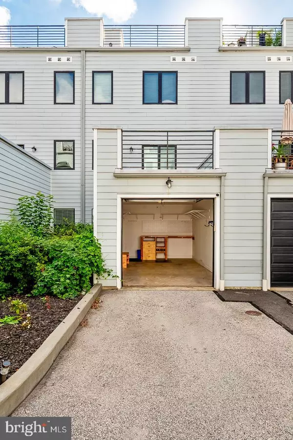 Philadelphia, PA 19122,1348 N MASCHER ST