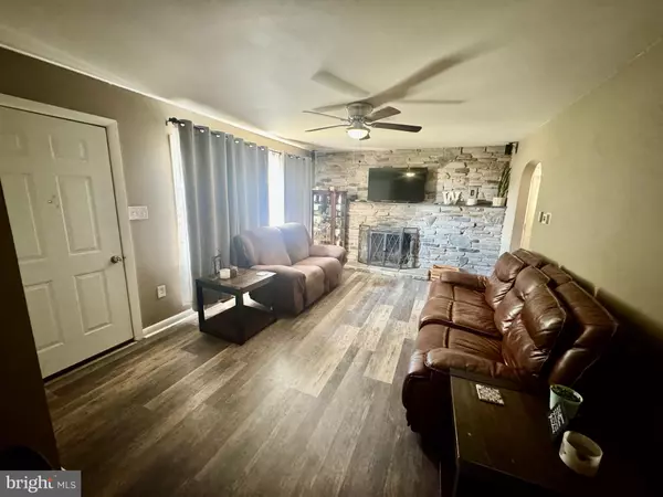 Highspire, PA 17034,144 POPLAR ST