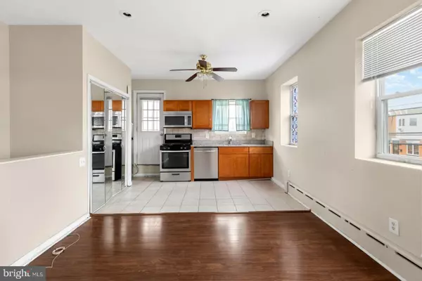 Philadelphia, PA 19145,2100 S LAMBERT ST #2