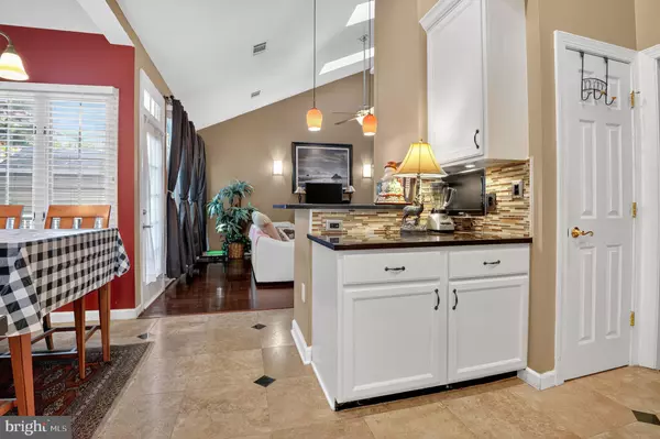 Sterling, VA 20165,46809 TRAILWOOD PL