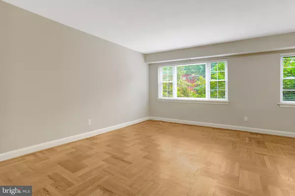 Arlington, VA 22209,1307 N ODE ST #424