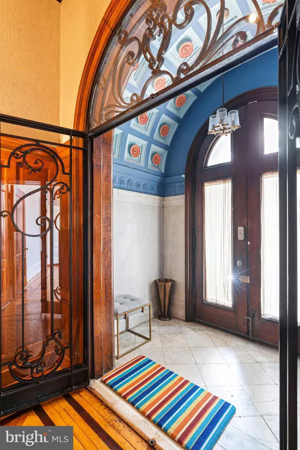 Philadelphia, PA 19103,251-59 S 22ND ST #A