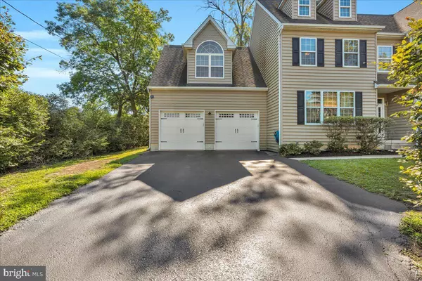 Riverton, NJ 08077,601 8TH ST