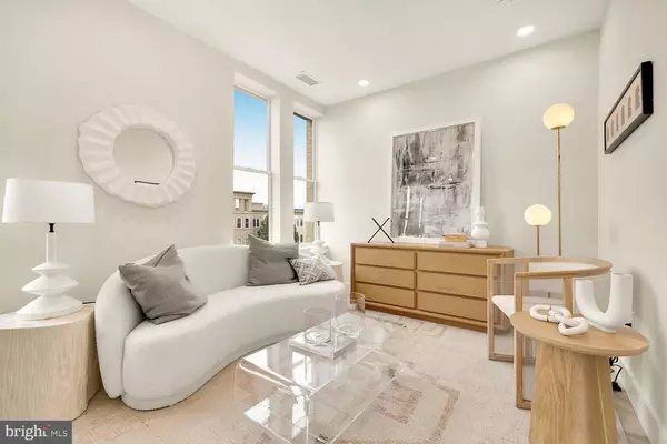 Washington, DC 20001,2005 11TH ST NW #502