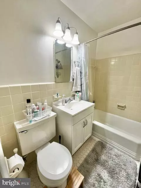 Bethesda, MD 20814,10618 KENILWORTH AVE #10618