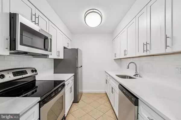 Philadelphia, PA 19102,1420 LOCUST ST #35G