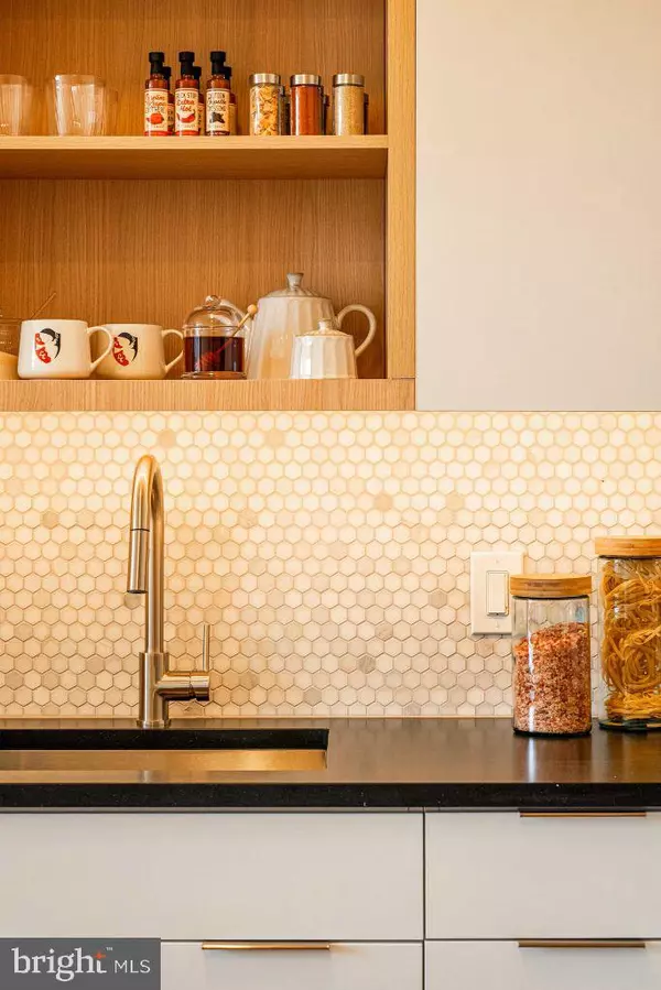 Philadelphia, PA 19122,1700 N FRONT ST #1B-517