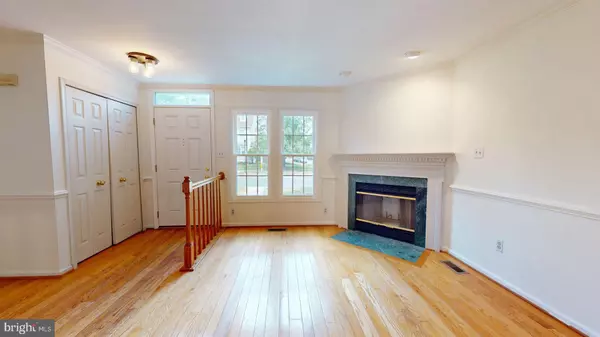 Ashburn, VA 20147,20044 CREW SQ