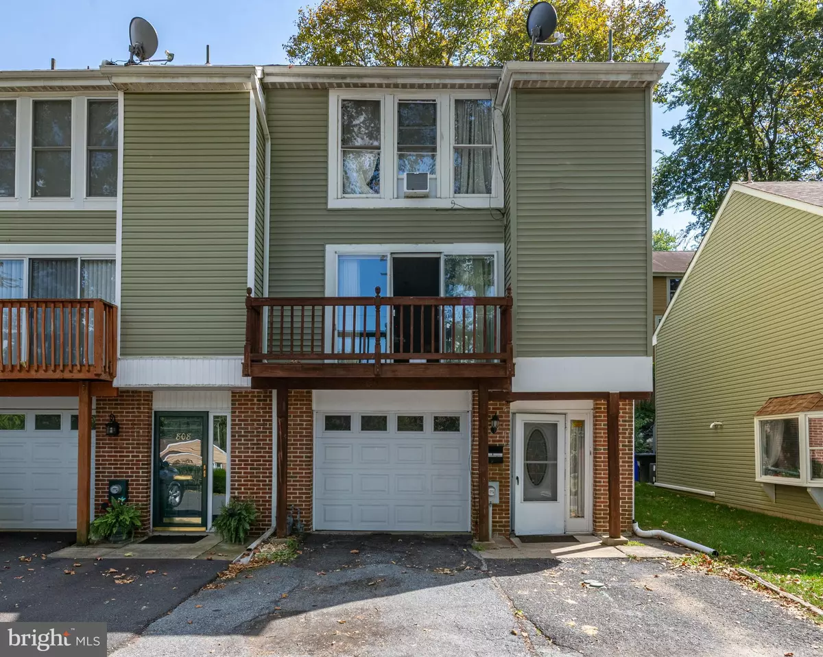 Reading, PA 19611,810 JOAN TC