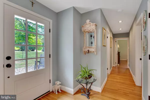 Conshohocken, PA 19428,506 DOGWOOD LN