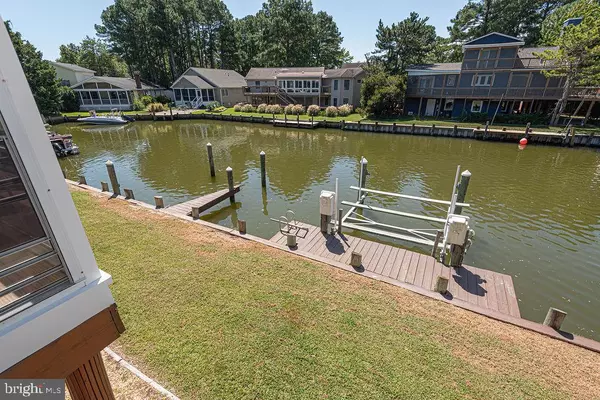 Ocean Pines, MD 21811,5 LAPORT CT