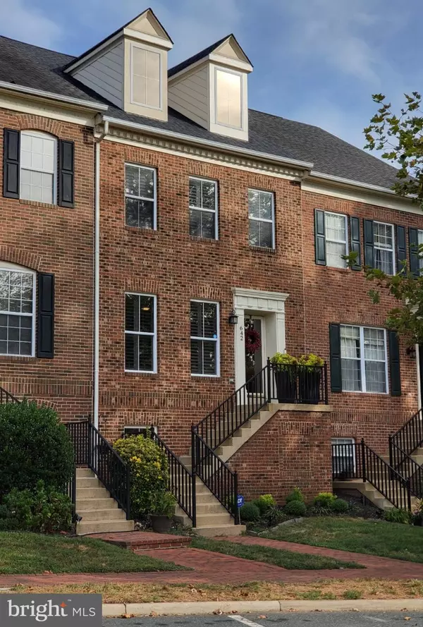 642 BELMONT BAY DR, Woodbridge, VA 22191