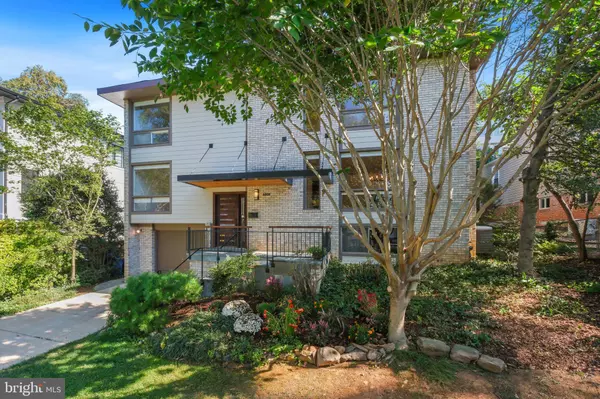 Bethesda, MD 20816,6809 BARR RD