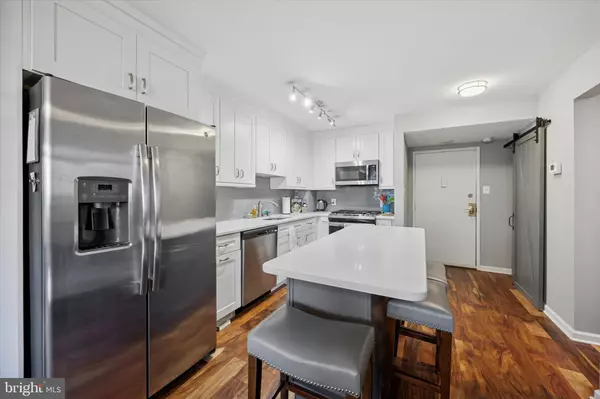 Philadelphia, PA 19130,2401 PENNSYLVANIA AVE #3A11