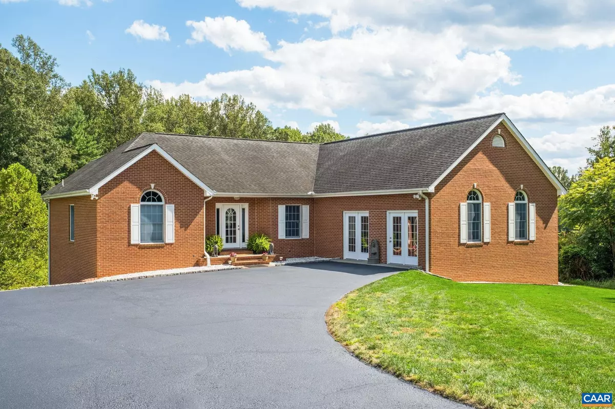 Stanardsville, VA 22973,105 SQUIRREL PATH