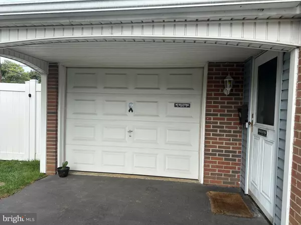 Willingboro, NJ 08046,5 MAPLEWICK LN