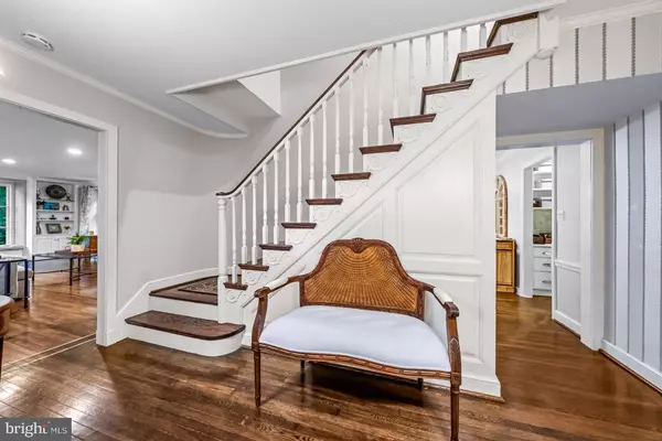 Media, PA 19063,921 WINDING LN