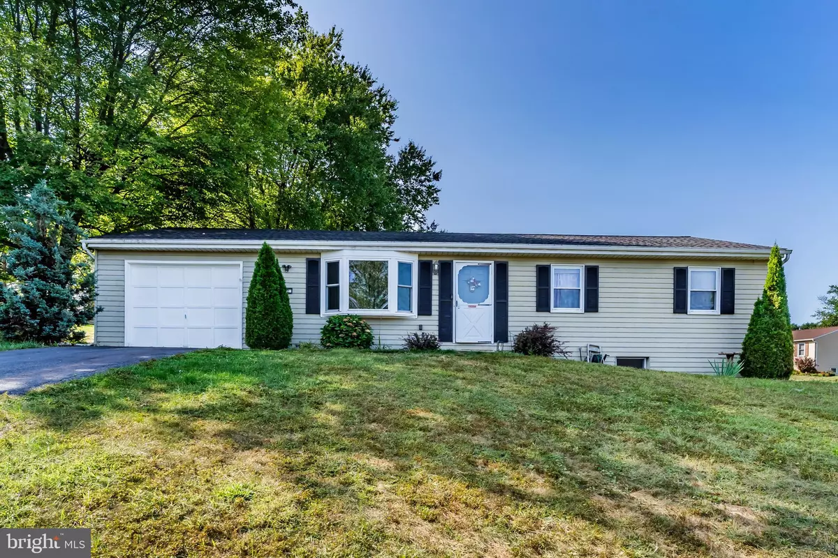 Mechanicsburg, PA 17055,12 PINE TREE DR
