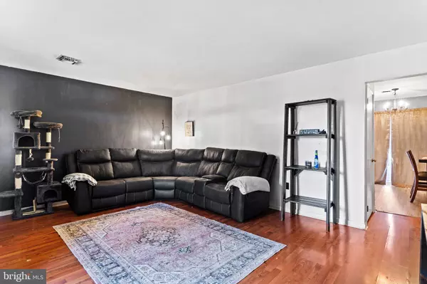 Mechanicsburg, PA 17055,12 PINE TREE DR