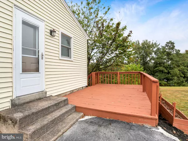 Harrisburg, PA 17112,6142 BLUE BIRD AVE