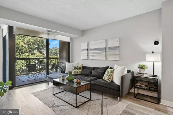 Arlington, VA 22204,4500 S FOUR MILE RUN DR #206