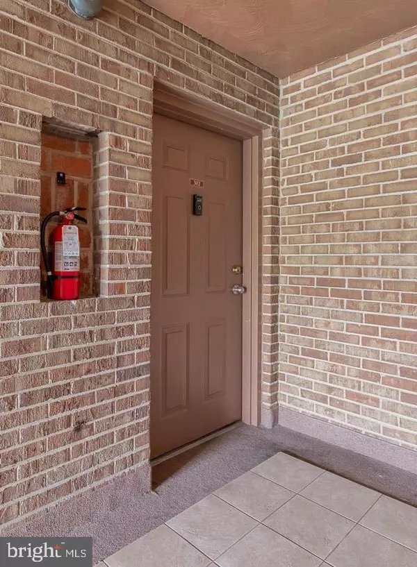 College Park, MD 20740,4709 TECUMSEH ST #302