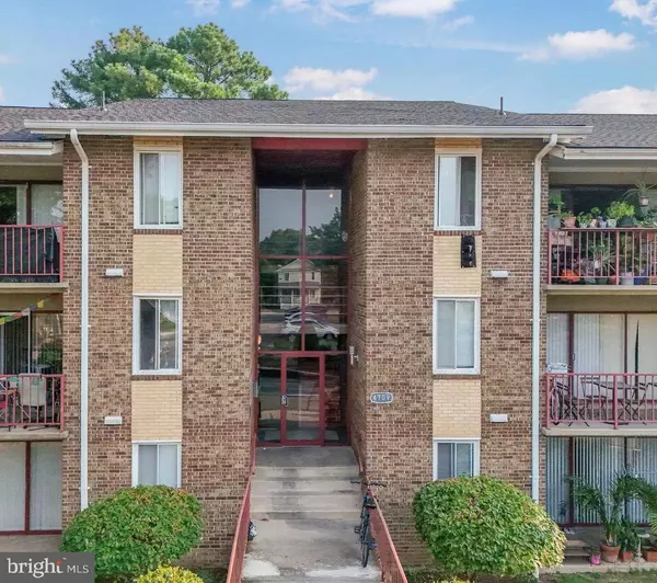 4709 TECUMSEH ST #302, College Park, MD 20740