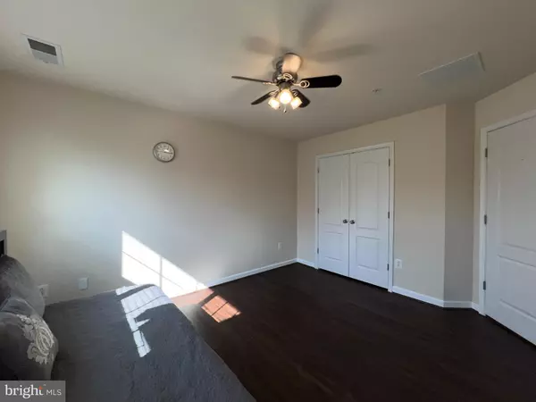 Glen Burnie, MD 21060,7817 STONEBRIAR DR