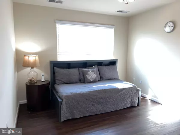 Glen Burnie, MD 21060,7817 STONEBRIAR DR