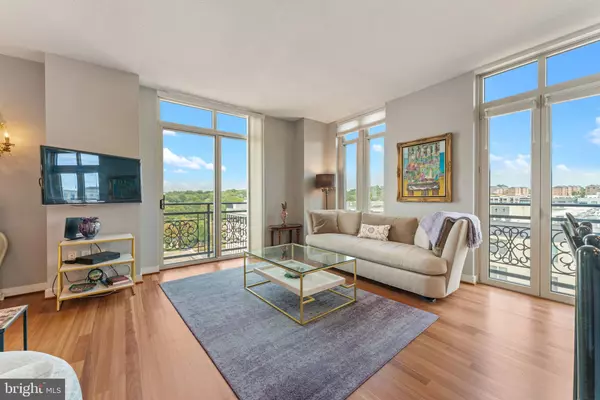 National Harbor, MD 20745,155 POTOMAC PSGE #903