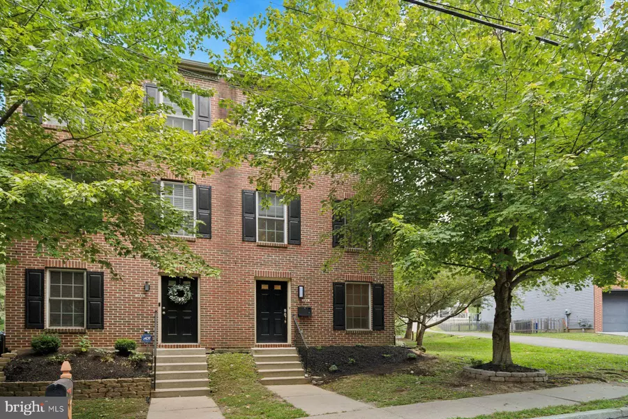 284 PARKER AVE, Philadelphia, PA 19128