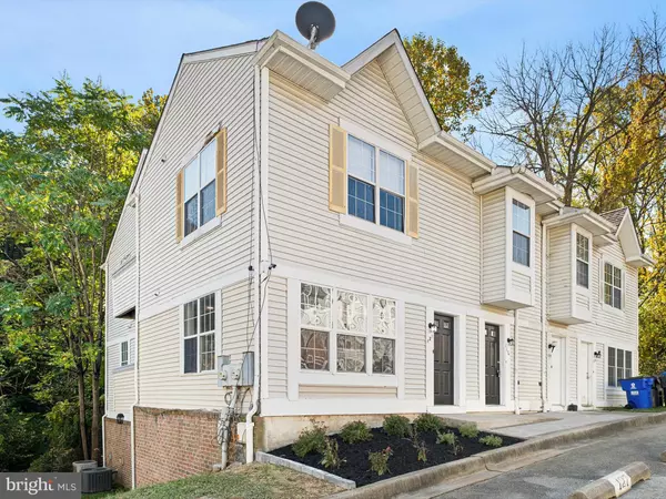 127 EMERY CT, Newark, DE 19711