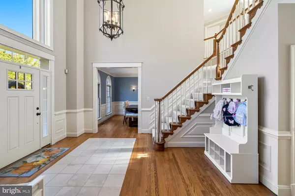 Dunkirk, MD 20754,99 HUMMINGBIRD CT