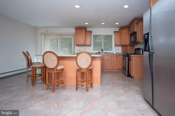 Browns Mills, NJ 08015,764 LAKEHURST RD