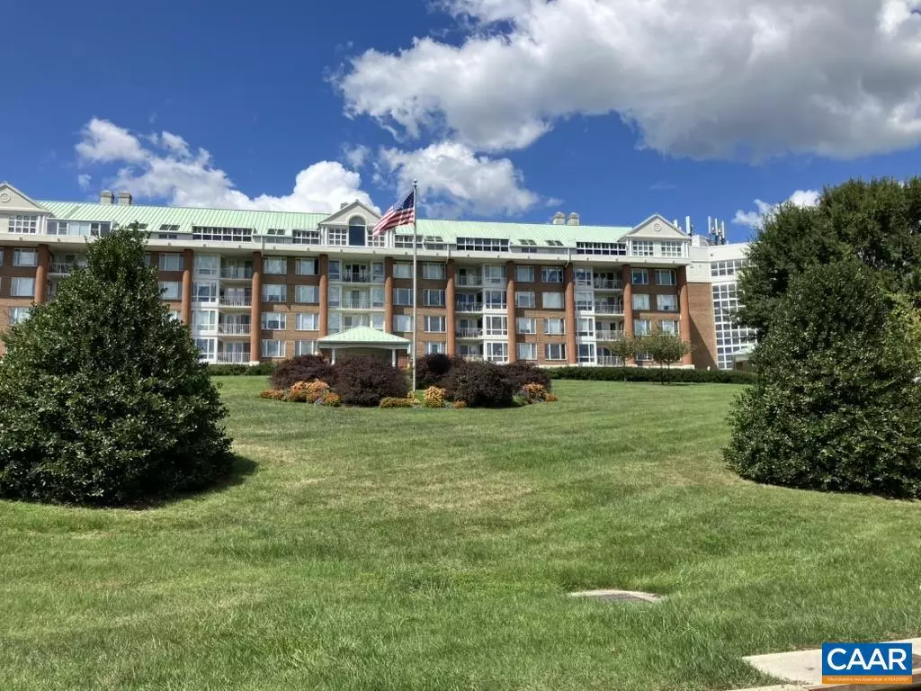 Charlottesville, VA 22903,500 CRESTWOOD DR #2306