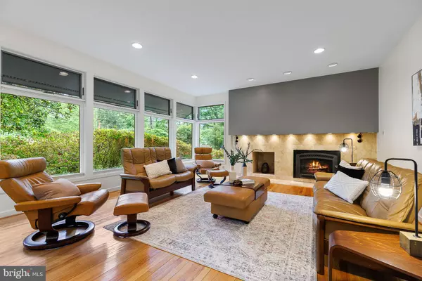 Falls Church, VA 22041,3440 MANSFIELD RD